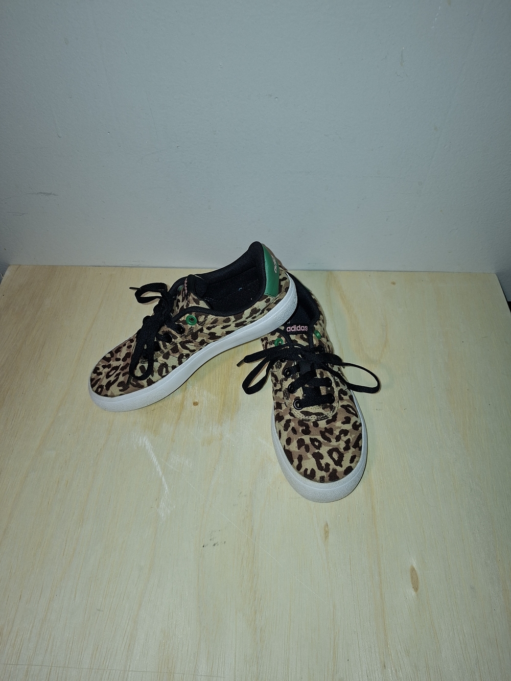 adidas Kids Leopard Print Low-Top Sneakers with Green Heel